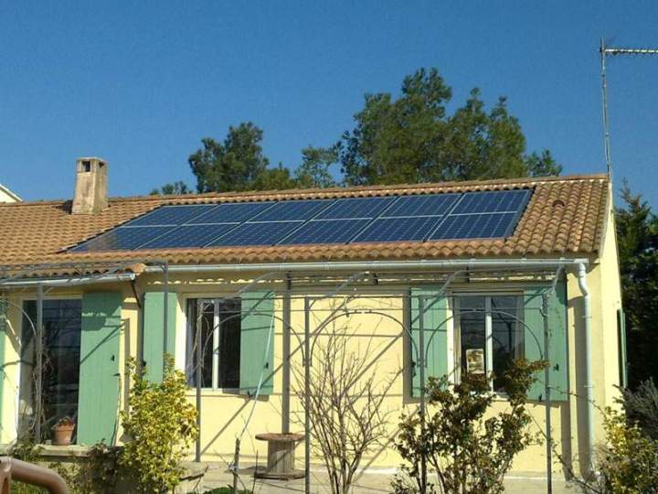 Panneaux photovoltaïques bien intégrés Sarrians
