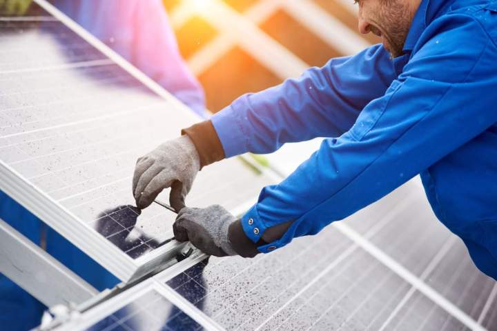 Installation système panneaux photovoltaïques Sarrians